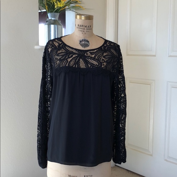 Lilly Pulitzer Black Lace and Silk Top - Picture 1 of 3
